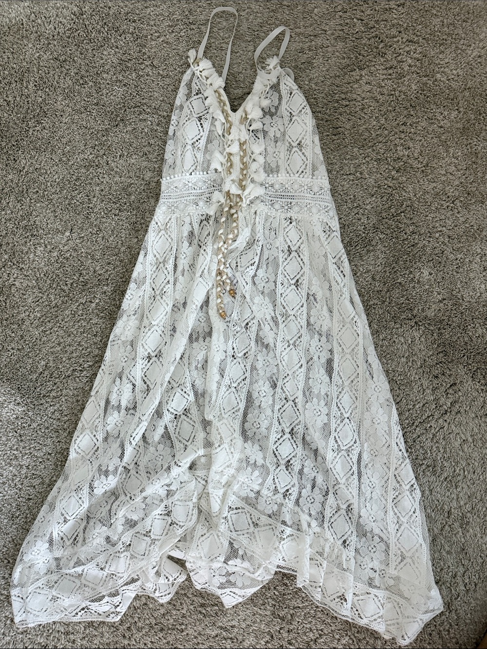 Lulu's White Lace Maxi Dress with Plunge Neck and Tassel Trim